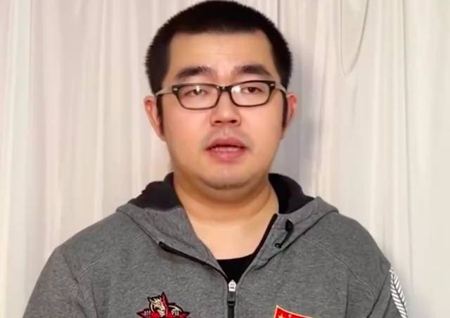 90后校友未兑现捐1100万被母校起诉，当事人：曾以比特币收益作为捐赠未被接受，校方回应：正在协商处理