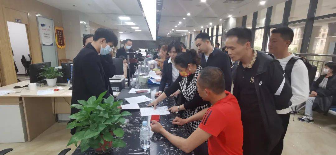 桂林办结首例“带押过户”！