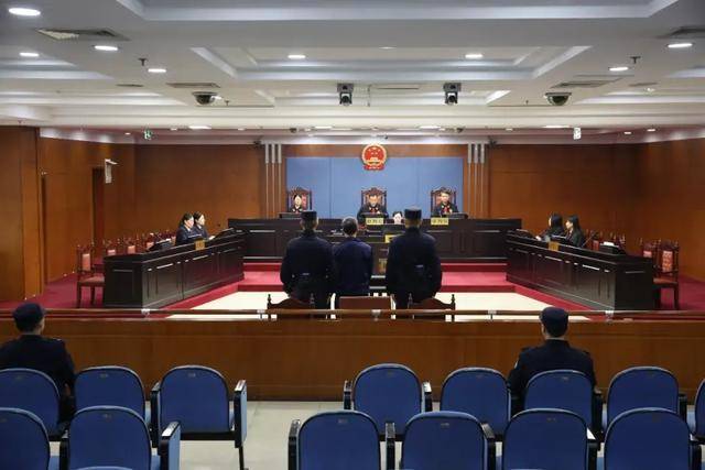 涉案超5200万<strong></p>
<p>克尔币网</strong>!山东潍坊市综合保税区原党工委副书记、管委会主任徐洪吉一审获刑16年