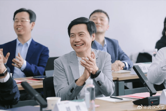 雷军回应如何保持好身材：英语不好已经让母校“蒙羞”<strong></p>
<p>西藏币</strong>，不能再形象欠佳