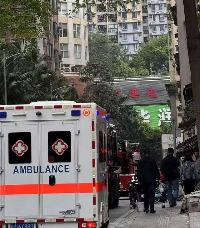 “右眼几乎失明<strong></p>
<p>久币</strong>,手部截肢”!广州一男孩在家做实验被炸伤,最新情况