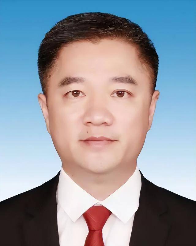 福建4位干部履新<strong></p>
<p>币然公社</strong>,2位升副厅
