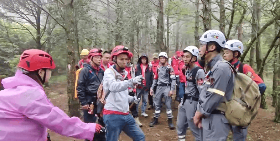 8岁男孩失联超90小时<strong></p>
<p>币特网</strong>,福建及国内多支救援队齐聚石谷解!正以目击者线索形成搜救圈