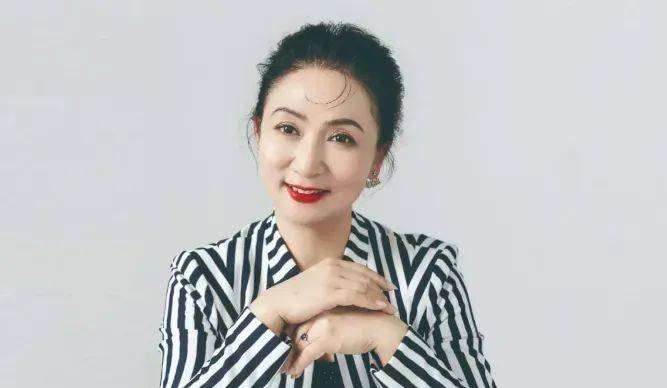 国家一级演员陈丽云<strong></p>
<p>戈币</strong>,被逮捕