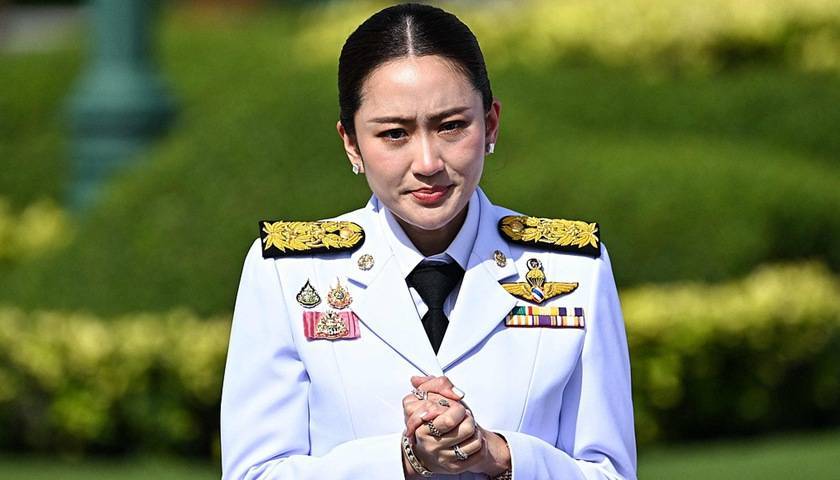 被暂停泰国总理之职<strong></p>
<p>币天</strong>,佩通坦提前布局将继续任内阁部长