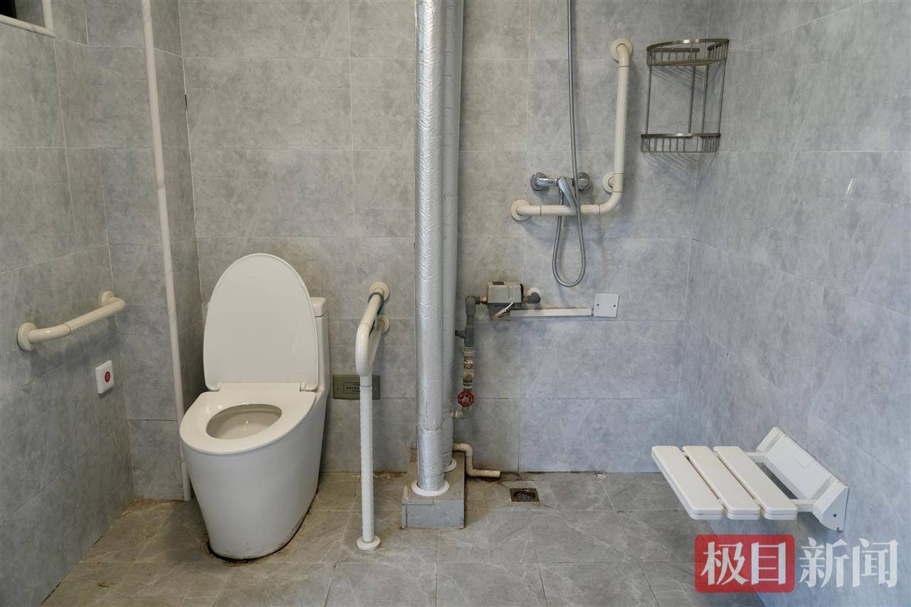 “玻璃娃娃”田艳青踏入武大校园！校方准备无障碍宿舍<strong></p>
<p>币君网</strong>，母亲能同寝陪读