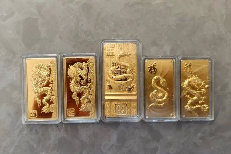 10余万黄金寄出后<strong></p>
<p>以利币</strong>,男子冲进派出所!
