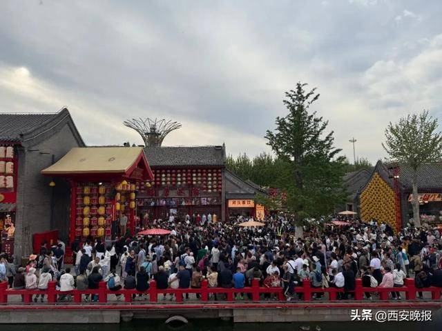 “聪明的人已经提前出发了”<strong></p>
<p>mith币</strong>，结果高速上全是聪明人！