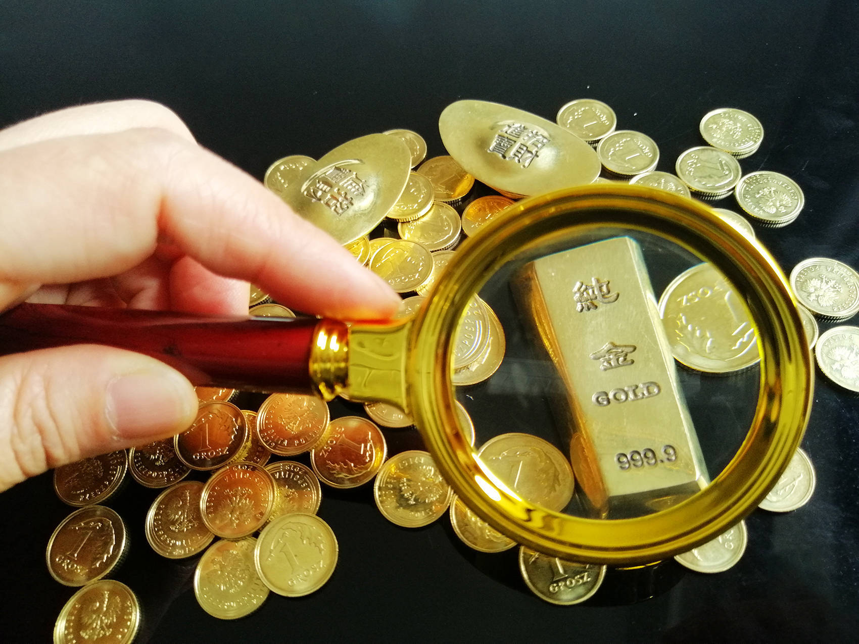 国际金价<strong></p>
<p>牛币币</strong>，再创历史新高！消费者：从今年年中一直观望到十一，没想到越等越贵！机构：仍上涨空间