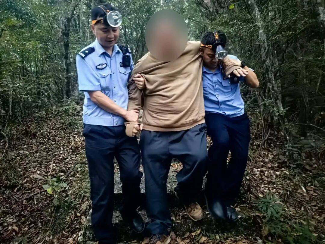 杭州一山脚下<strong></p>
<p>牛币币</strong>，网约车司机报警！从清晨等到深夜，未等到乘客下山……紧急搜救！