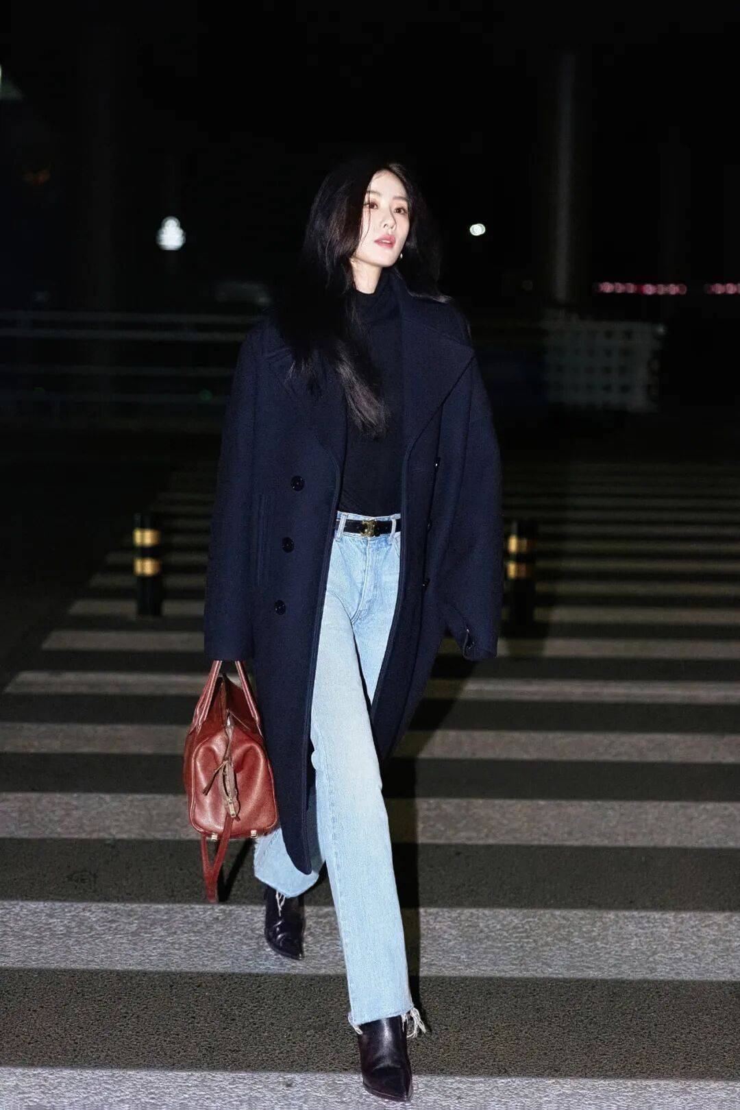 时装周上的女明星<strong></p>
<p>牛币币</strong>，秋冬氛围感一键封顶！