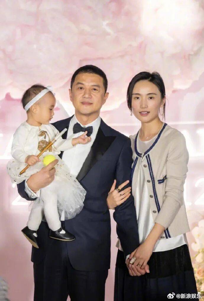李亚鹏官宣与海哈金喜离婚：已经办理了离婚手续<strong></p>
<p>瓦特币</strong>，孩子跟随母亲生活，由双方抚养