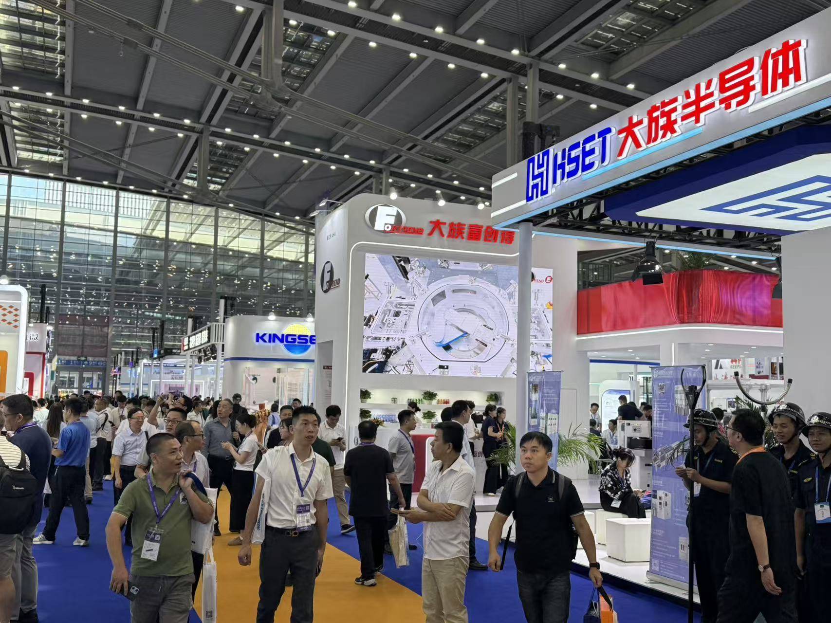 不止新凯来<strong></p>
<p>黑币2001</strong>，逾115家深圳半导体企业亮相2025湾芯展