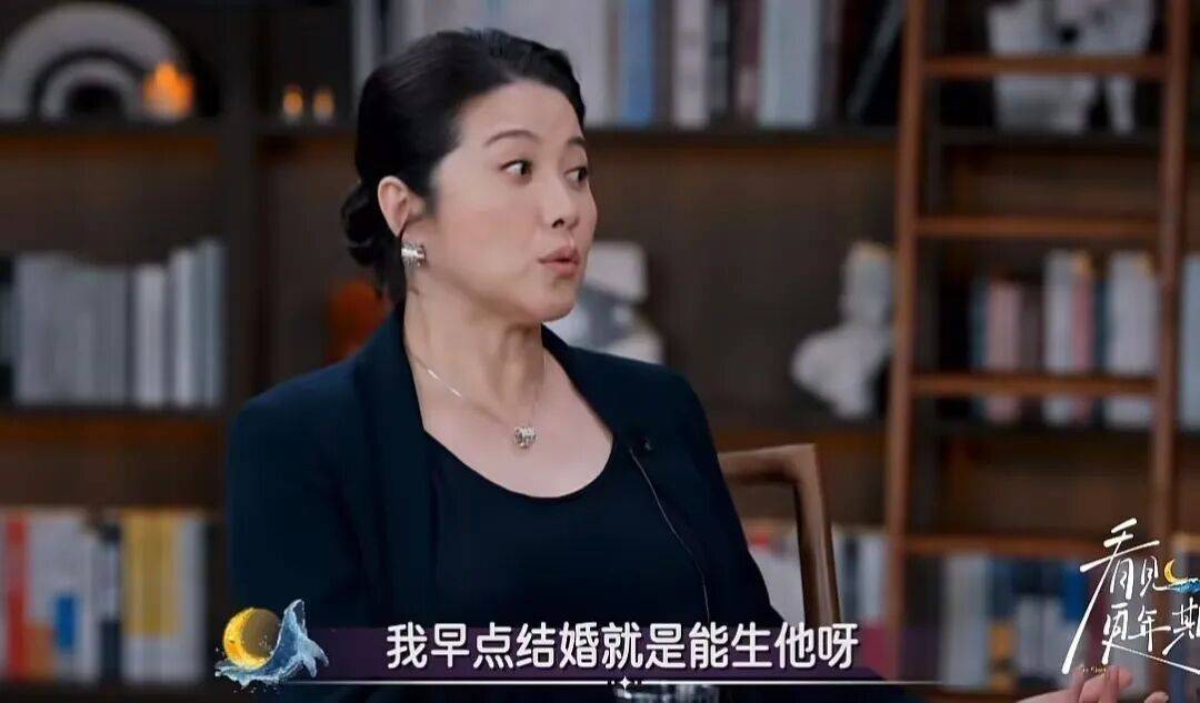 52岁影后颜丙燕公开小20岁男友:他知道我将步入更年期<strong></p>
<p>农币</strong>,已甜蜜相恋5年,两人出门必须手拉手