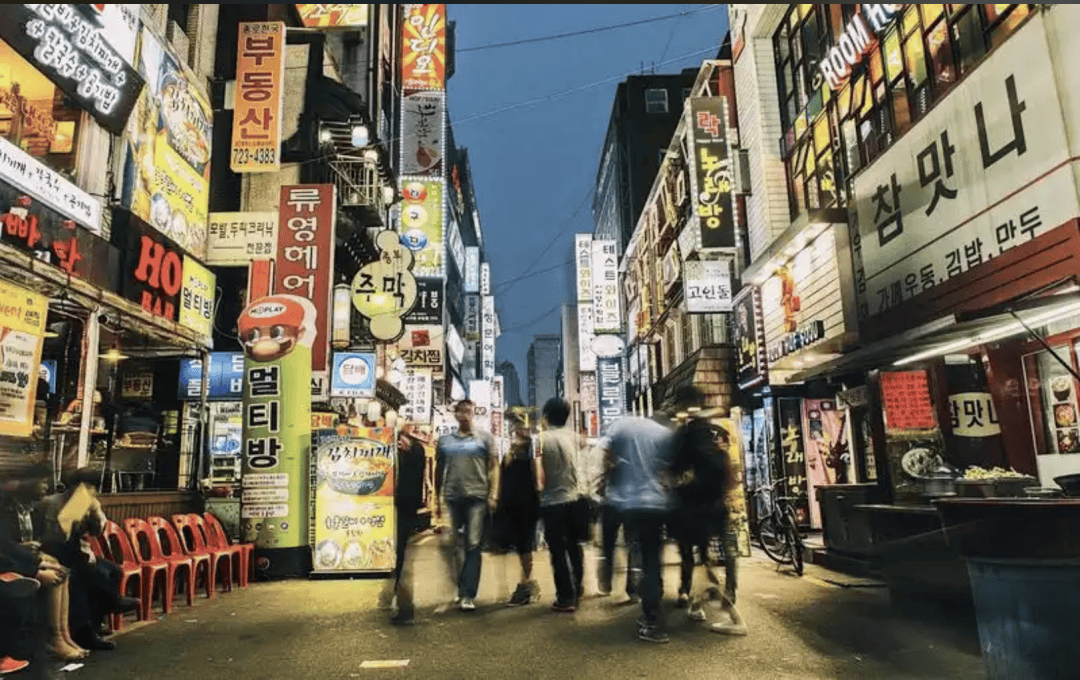 “打车300、烤肉1000”<strong></p>
<p>利币</strong>，第一批免签去韩国的人已经“破产”了