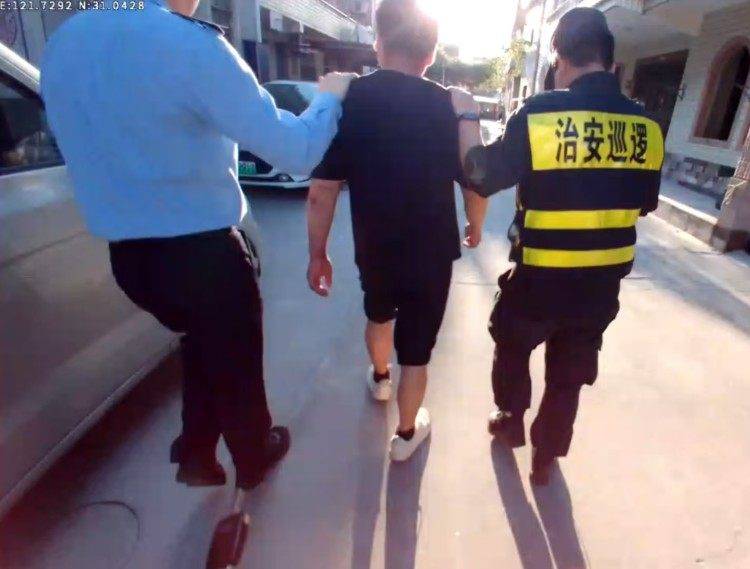 每月稳定收入8000多元却忍不住经常偷快递<strong></p>
<p>一币网</strong>，上海一男子被刑拘