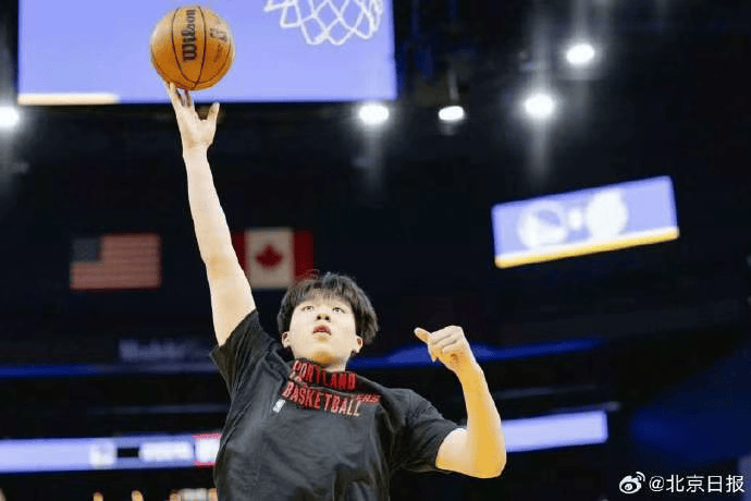 杨瀚森迎NBA常规赛首秀<strong></p>
<p>omg币价格</strong>，两罚全中拿到个人NBA生涯首分；此前出场时播音字幕都是中文