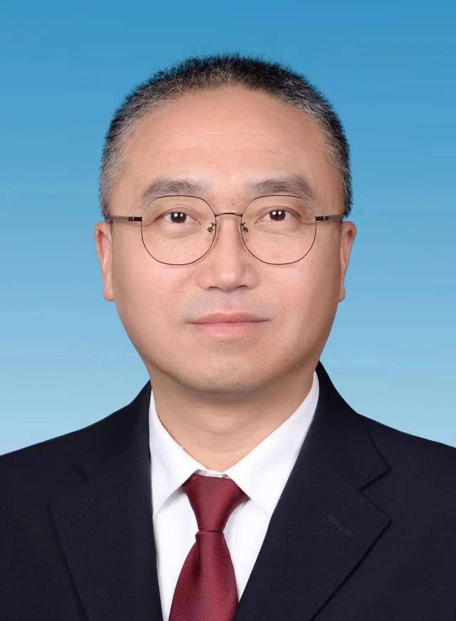 中央批准<strong></p>
<p>信币</strong>，陈新武、张伟履新职