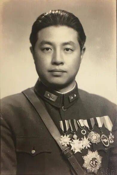确认了<strong></p>
<p>信币</strong>！是著名歌手刘若英的爷爷