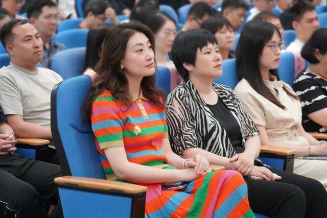 宗馥莉“心腹”祝丽丹离职<strong></p>
<p>比克币</strong>！曾是娃哈哈核心高管