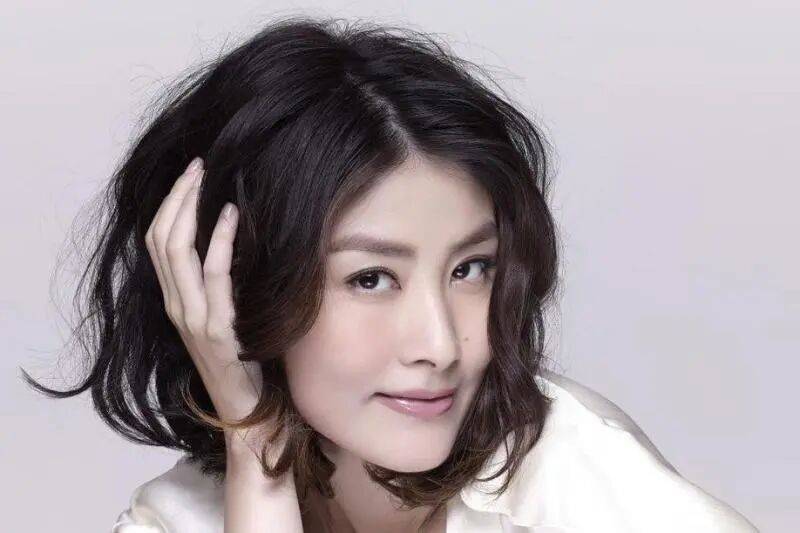 陈慧琳商演现场得知观众都是年消费200万元以上的VIP<strong></p>
<p>假捆币</strong>，直呼“原来我也是一个优惠”