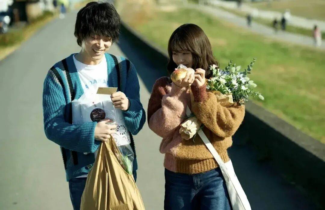 第一批丁克老后<strong></p>
<p>假捆币</strong>,“伴侣能陪一程,但最后都要靠自己”
