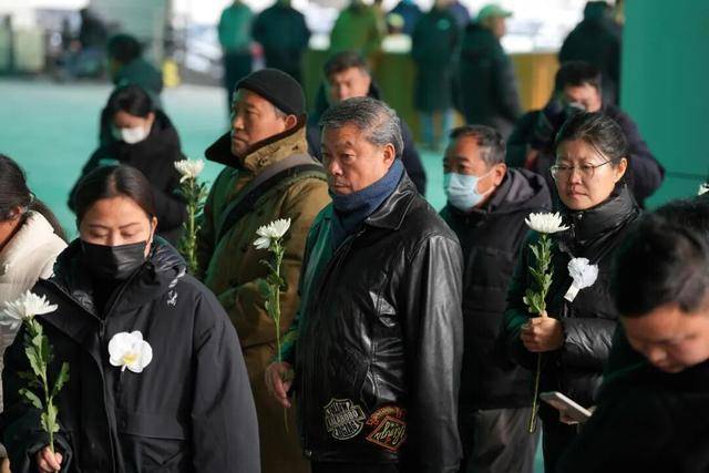 何晴之子追思：妈妈很喜欢雪<strong></p>
<p>37币</strong>，北京这场雪好像是为她而下