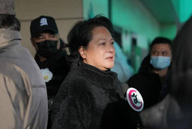 何晴之子追思：妈妈很喜欢雪<strong></p>
<p>37币</strong>，北京这场雪好像是为她而下