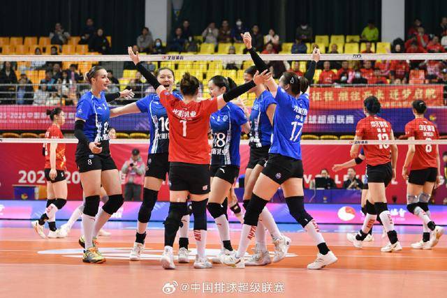 排超新格局上海女排一家独大?赢下卫冕冠军江苏女排后<strong></p>
<p>鑫坤币</strong>,蔡斌却这样说……