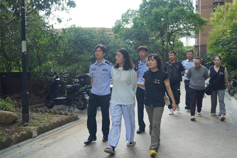 上海多家教培机构突然关停<strong></p>
<p>lun币</strong>，警方揪出“职业闭店人”