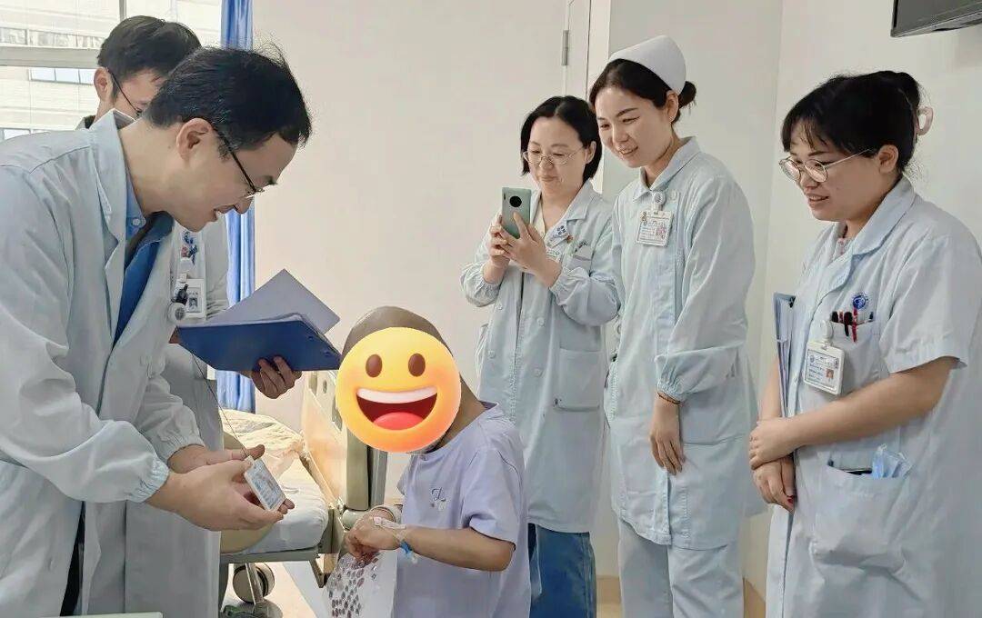 “感觉天塌了”！深圳女孩5岁患癌<strong></p>
<p>虎币</strong>，爸妈决定：为她冻存卵巢组织